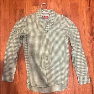 New adult small Izod button down shirt